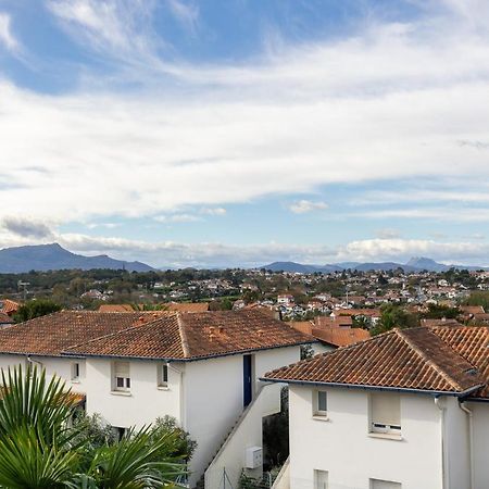 Larrun - Vue Sur La Montagne Proche De La Plage Bidart Bagian luar foto