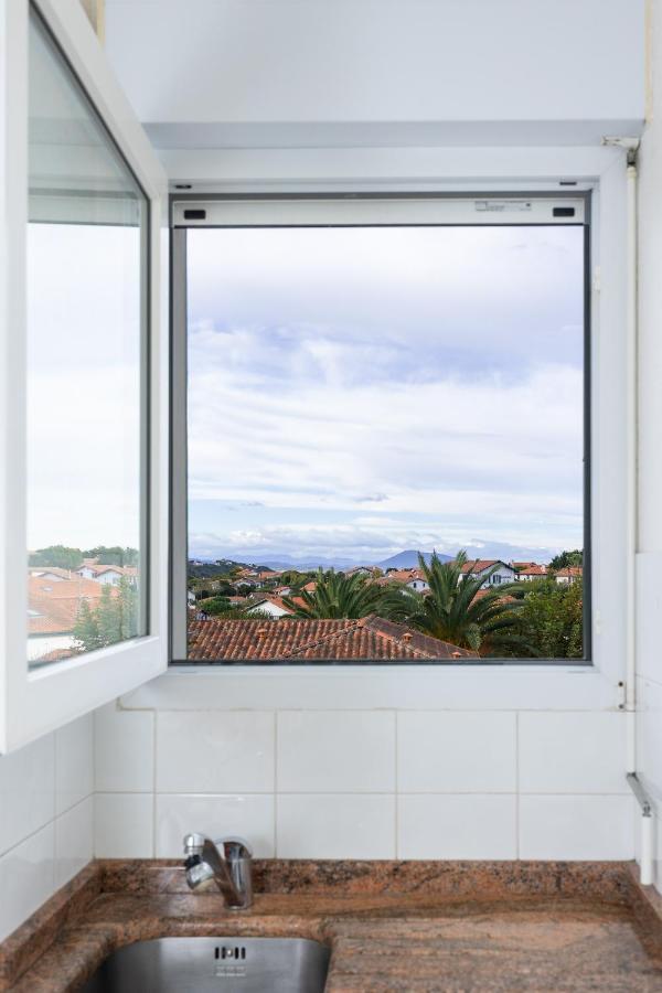 Larrun - Vue Sur La Montagne Proche De La Plage Bidart Bagian luar foto